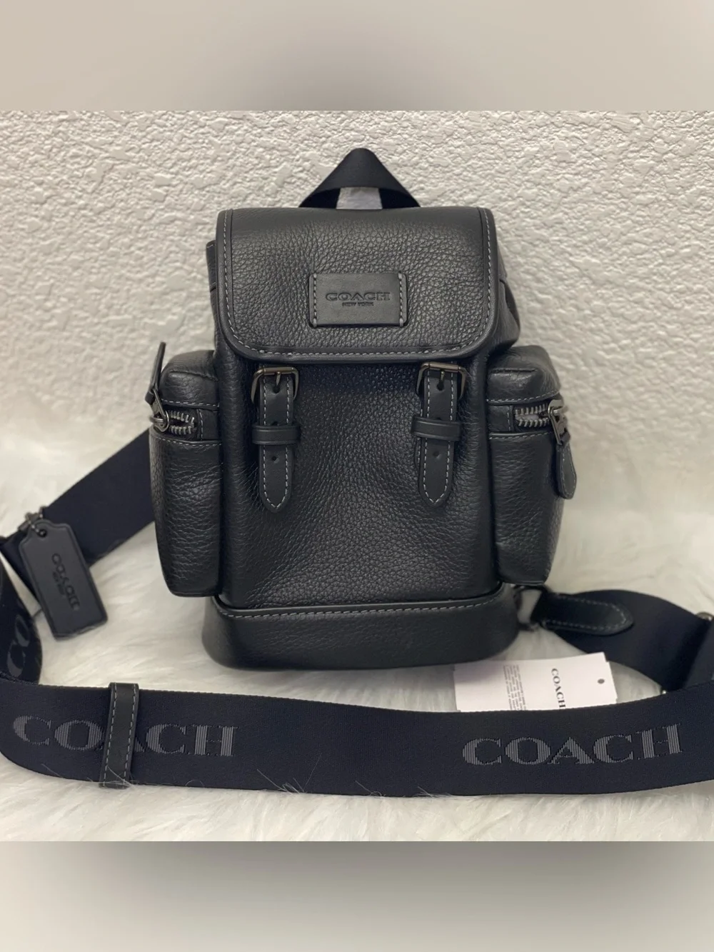 NWT Coach Sprint Sling Pack Leather CBF63 in Black